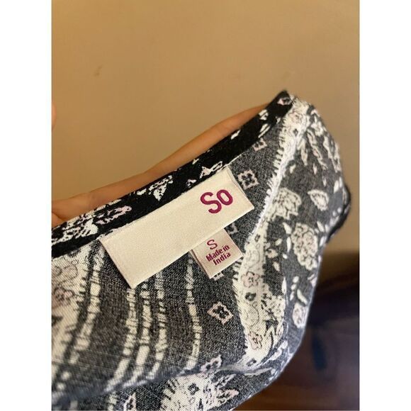 New SO Boho Black Flowy Women’s Tank Top Size Small - Picture 4 of 4